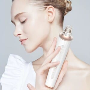 Blackhead Suction Device | جهاز شفط الرؤوس السوداء