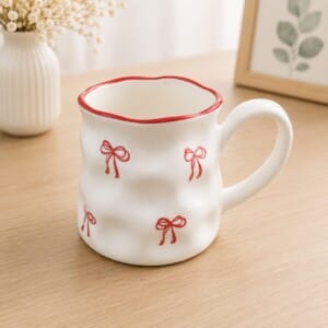 Ribbon Coffee Cup | فنجان قهوة بتصميم بابيون