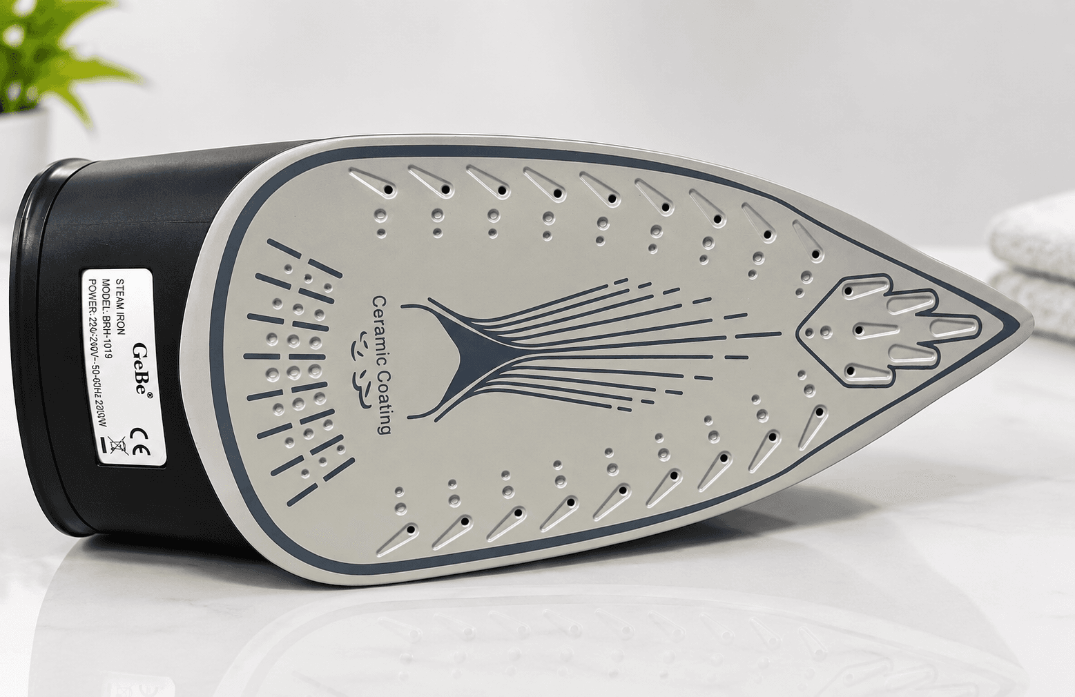 GeBe Steam Iron 2200W | مكواة بخارية - Image 2